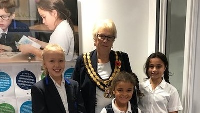 Mayor visits Leybourne Chase